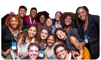 Foto de jovens que participaram de um evento no CIEE